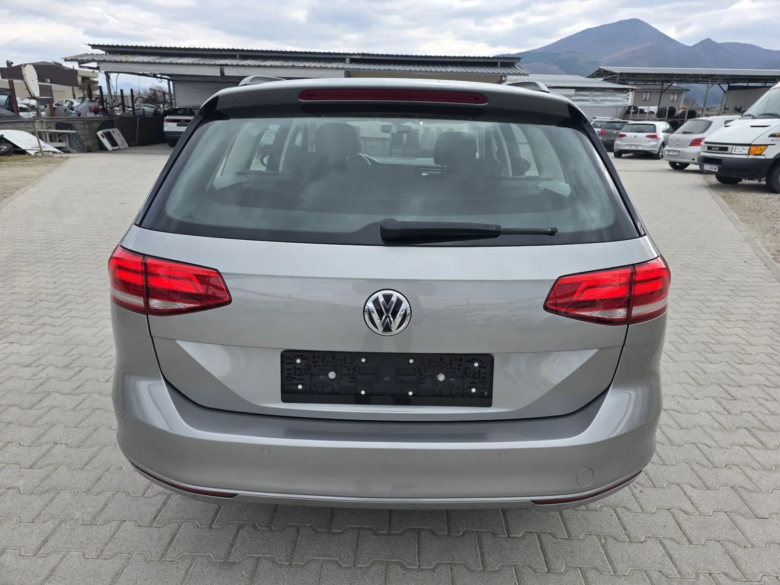 VW Passat 2.0TDi Лизинг, снимка 6 - Автомобили и джипове - 53943288