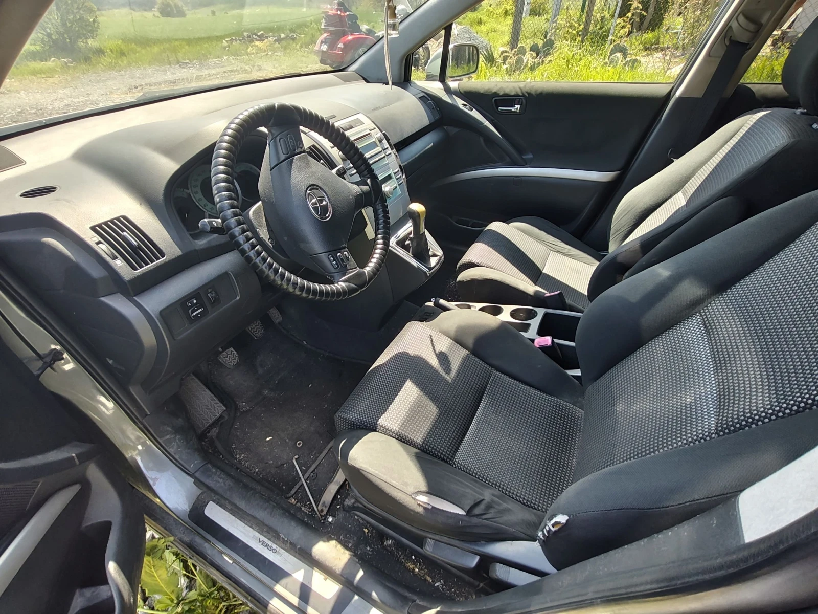 Toyota Corolla verso На части, снимка 7 - Автомобили и джипове - 54693924