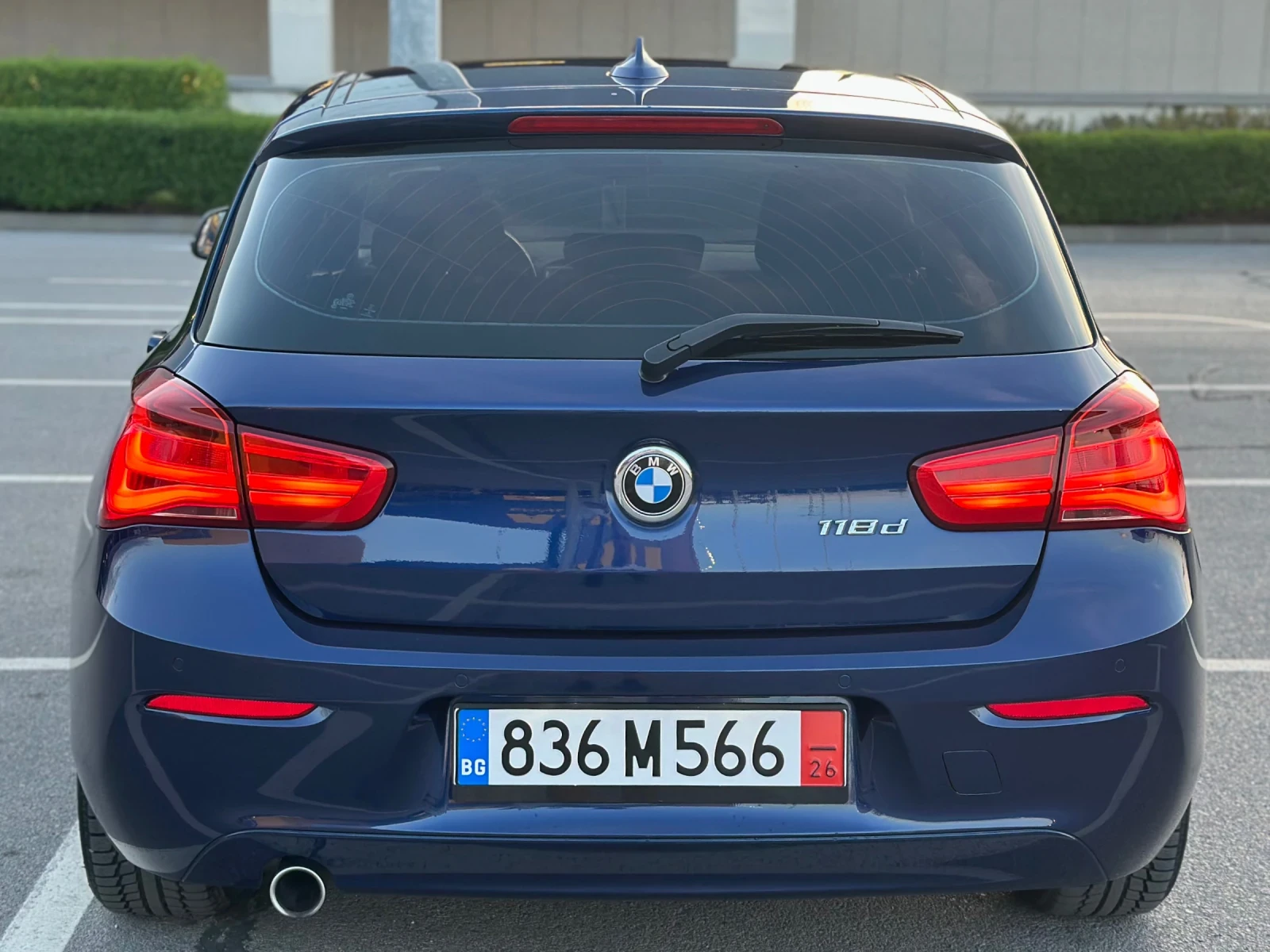 BMW 120 150HP/B47/8ZF/LED/NAVI, снимка 8 - Автомобили и джипове - 54347749