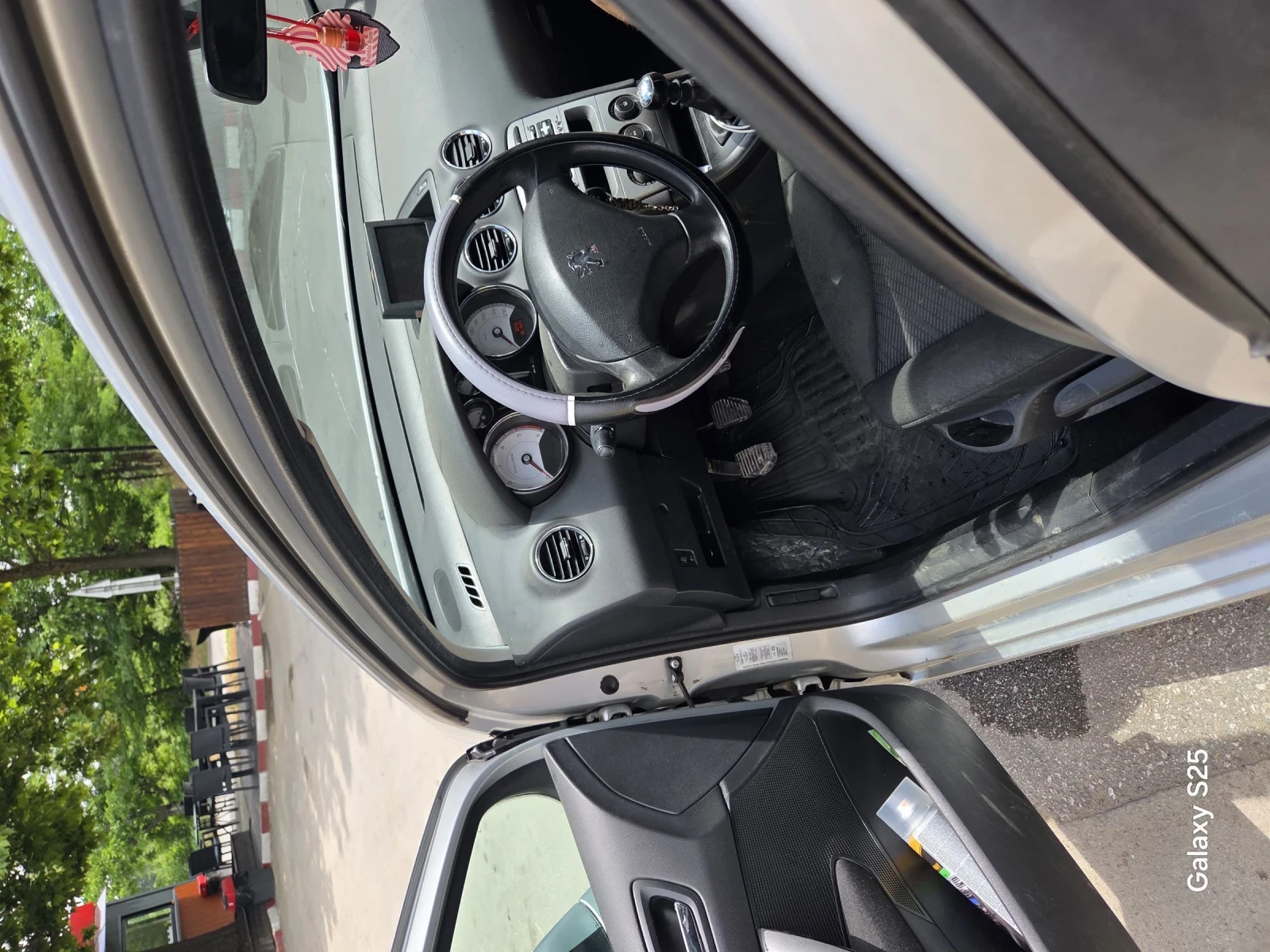 Peugeot 308 1.6HDI 110KS 2009Г, снимка 7 - Автомобили и джипове - 54863374
