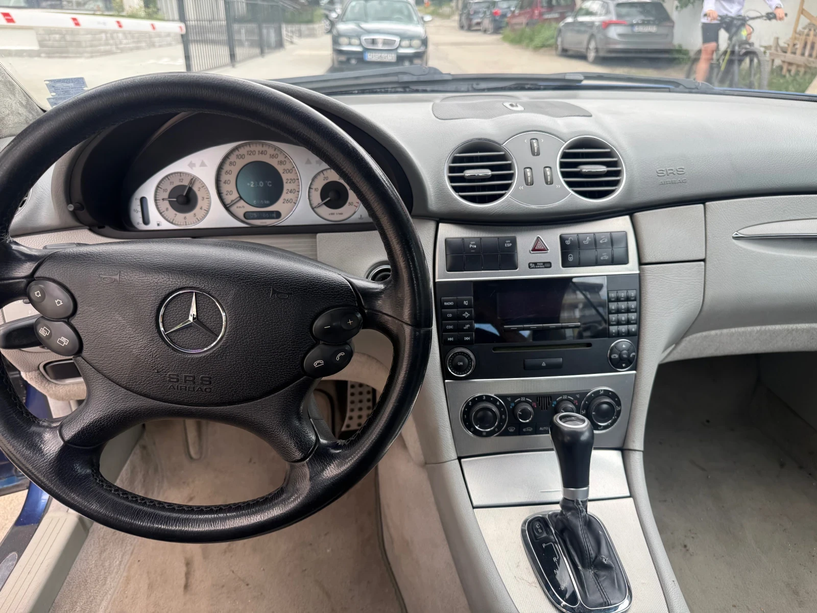 Mercedes-Benz CLK 2.7 cdi, снимка 11 - Автомобили и джипове - 54892539