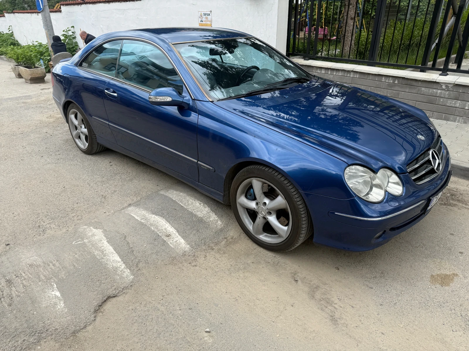 Mercedes-Benz CLK 2.7 cdi, снимка 5 - Автомобили и джипове - 54892539