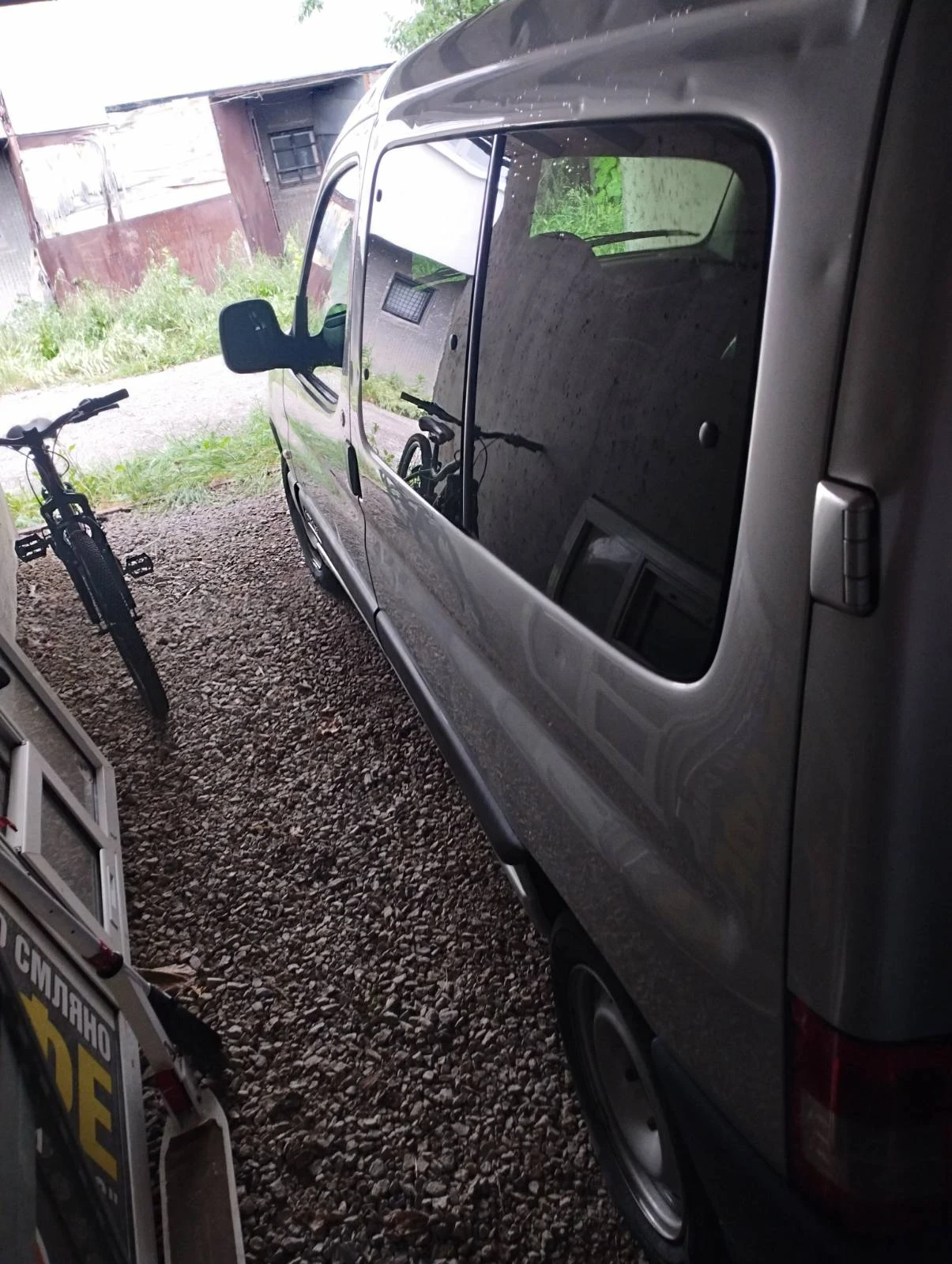 Citroen Berlingo 1.4 75hp , снимка 5 - Автомобили и джипове - 54976992