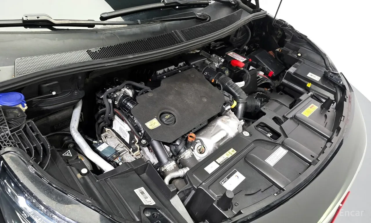 Peugeot 3008 2nd Generation 1.5 BlueHDi, снимка 8 - Автомобили и джипове - 55012666