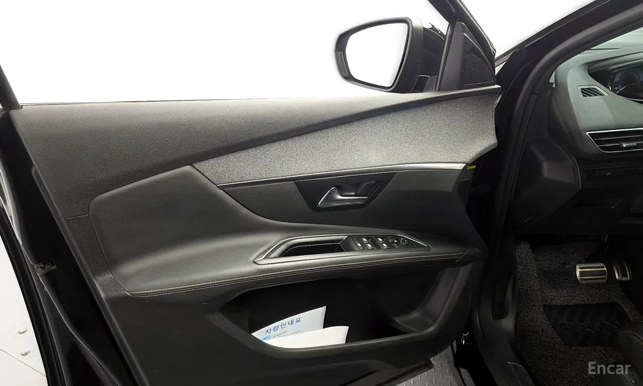 Peugeot 3008 2nd Generation 1.5 BlueHDi, снимка 16 - Автомобили и джипове - 55012666