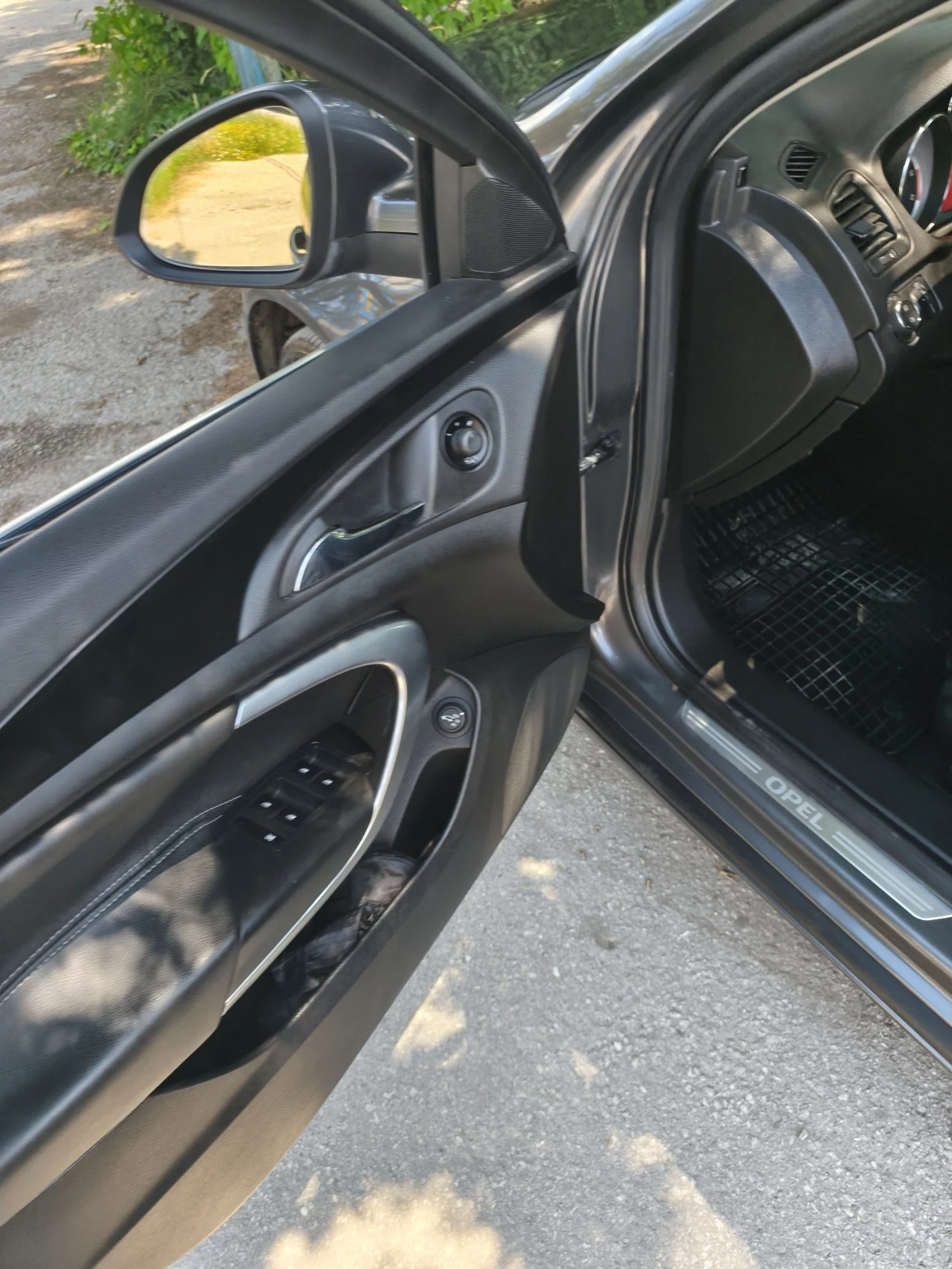 Opel Insignia CDTI, снимка 6 - Автомобили и джипове - 55098190