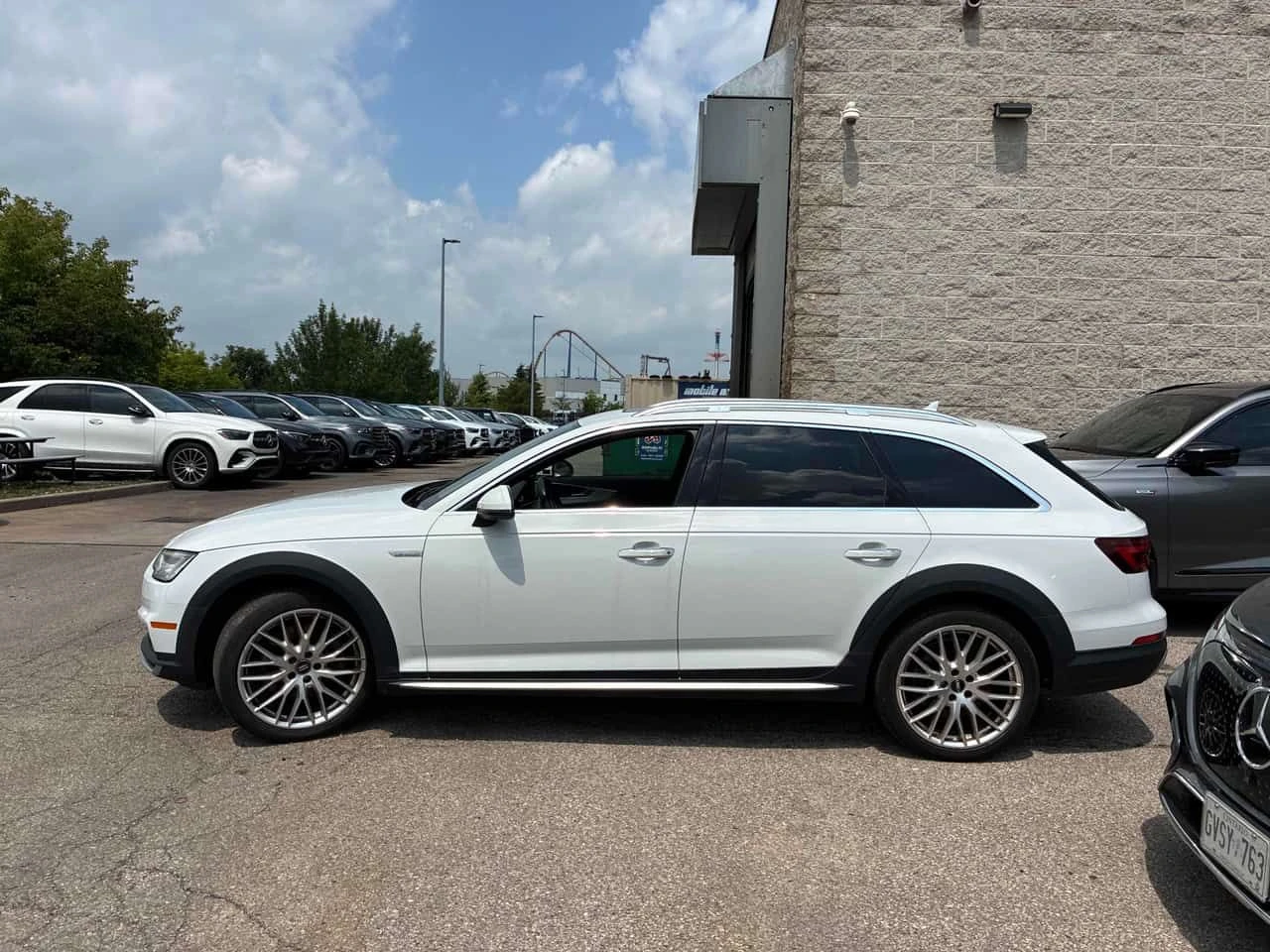 Audi A4 Allroad Technik | CARFAX | БЕЗ ПЪРВОНАЧАЛНА ВНОСКА, снимка 3 - Автомобили и джипове - 55106175