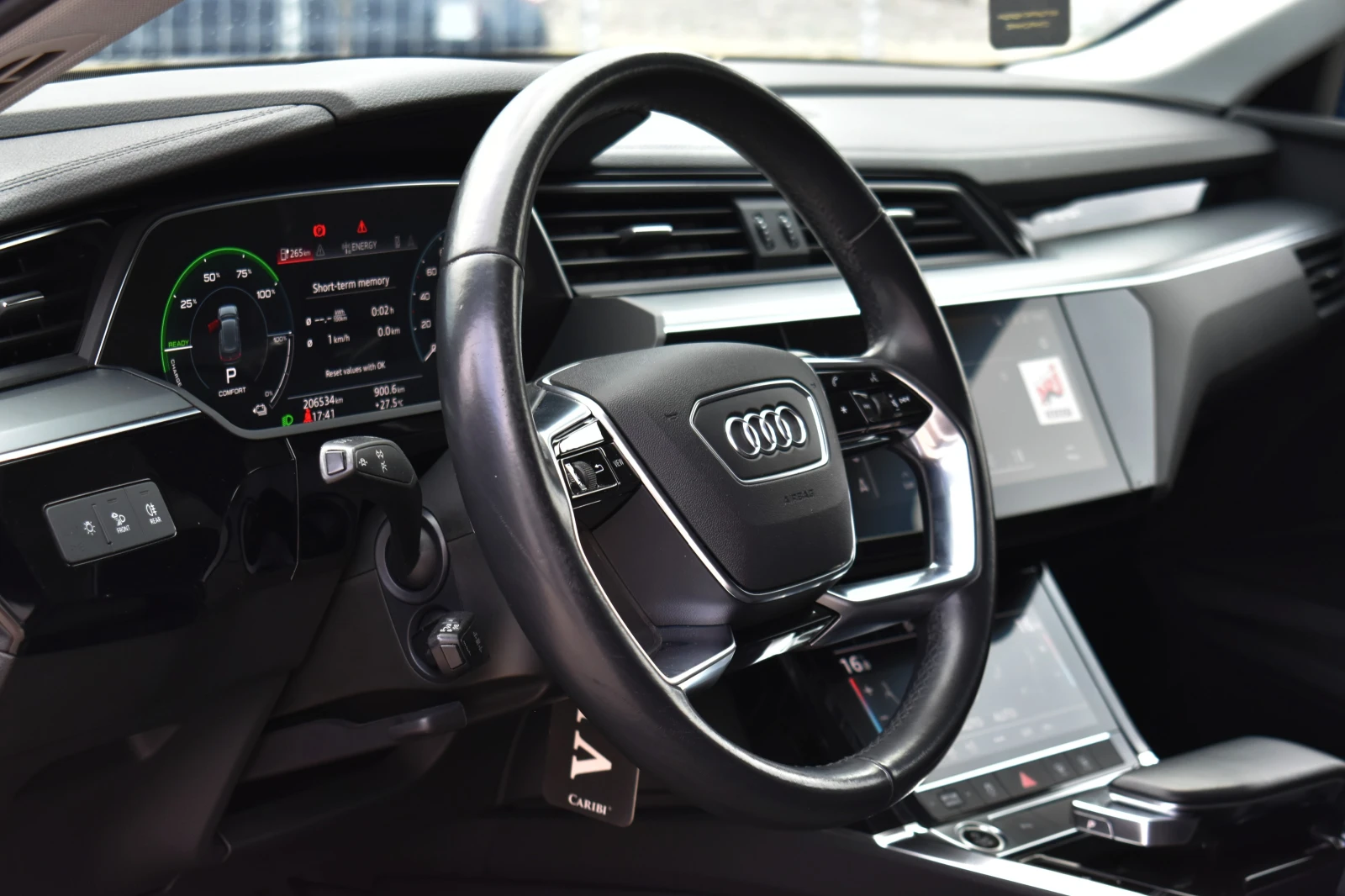 Audi E-Tron SPORTBACK* 50* QUATTRO* VIRTUAL* LINE-ASSIST, снимка 9 - Автомобили и джипове - 55145871