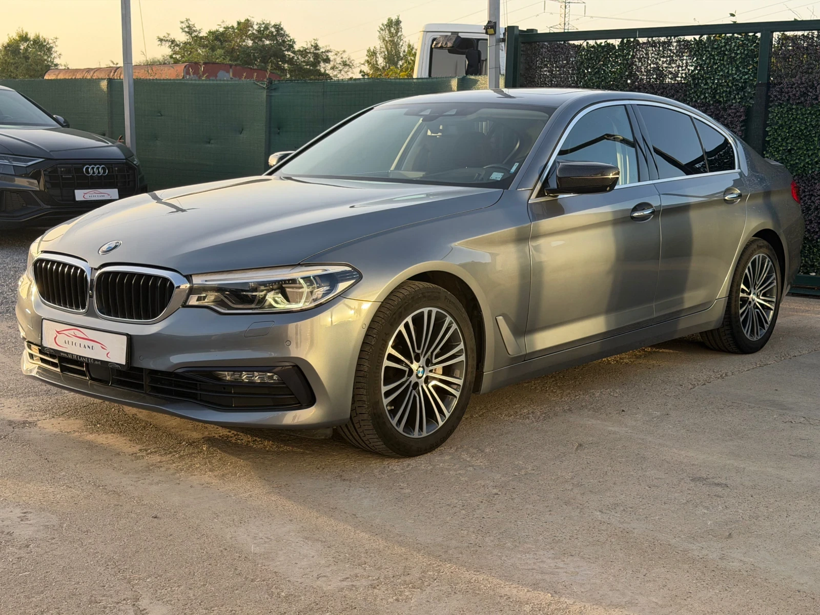 BMW 530 SPORTLINE/4Х4/360CAM/LED/NAVI/PANO/СОБСТВЕН ЛИЗИНГ, снимка 3 - Автомобили и джипове - 55848601