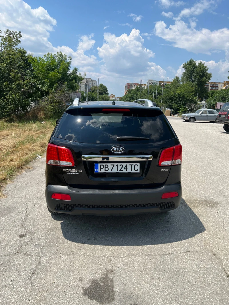 Kia Sorento, снимка 4 - Автомобили и джипове - 42122190