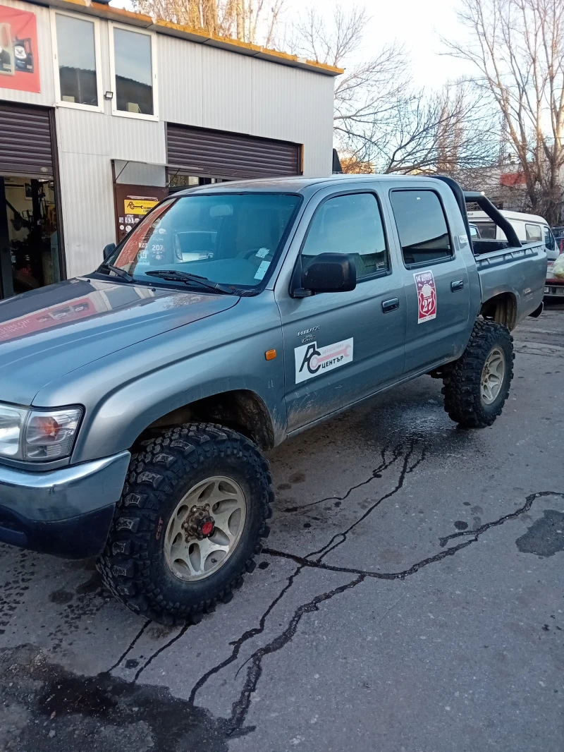 Toyota Hilux, снимка 1 - Автомобили и джипове - 48144254