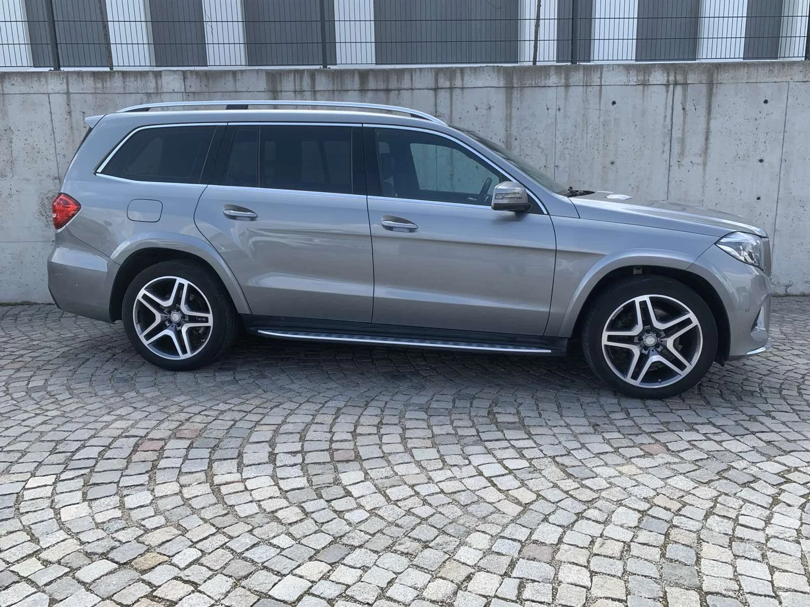 Mercedes-Benz GLS 350 4 MATIC/PANORAMA/NAVI/6+ 1 - изображение 8