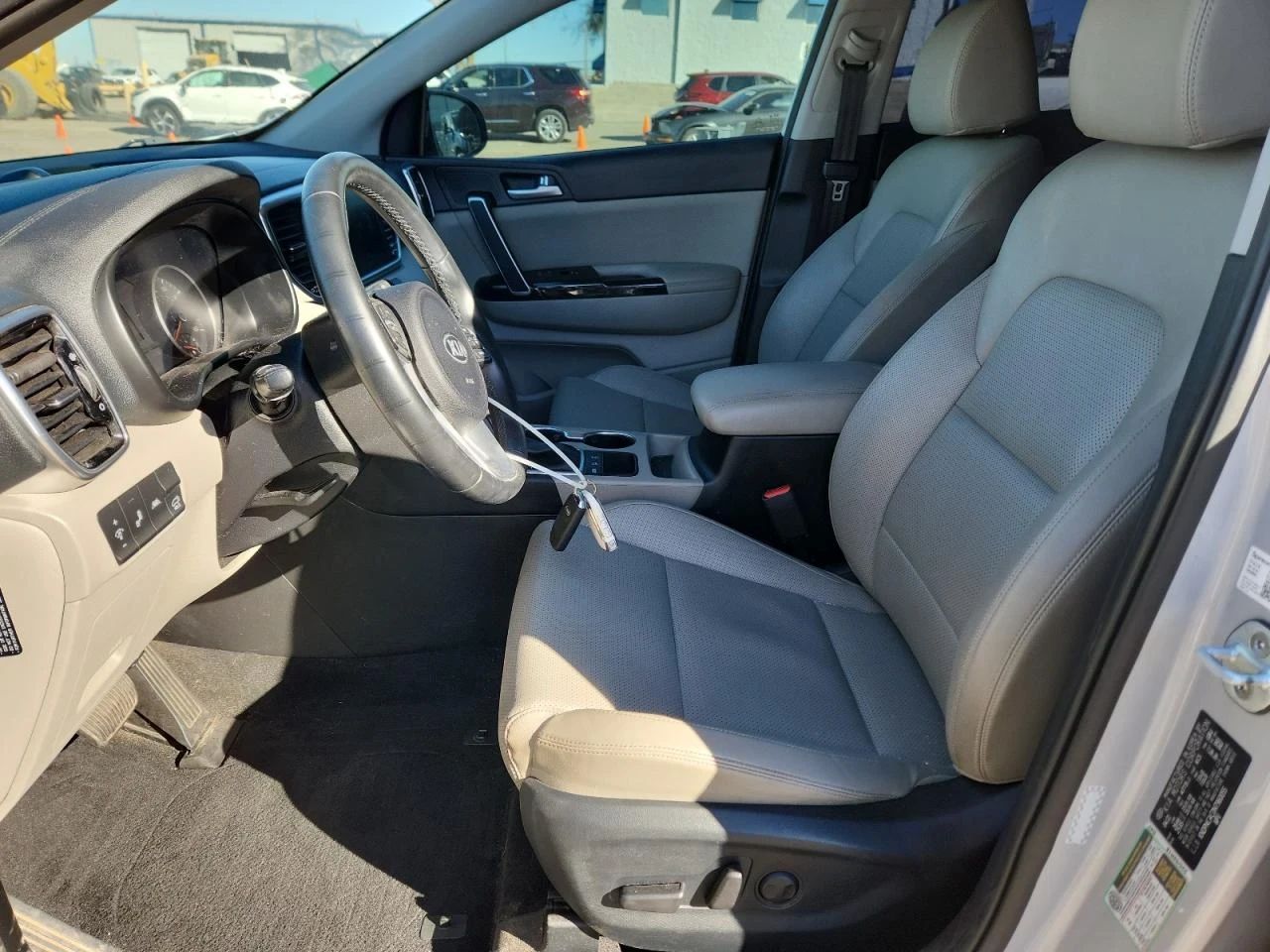 Kia Sportage EX - изображение 7