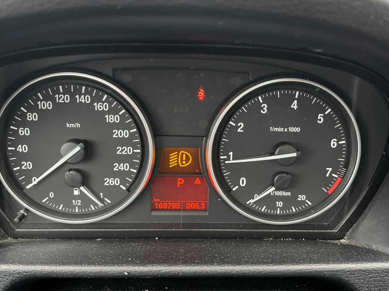 BMW X1 xDrive28i/CARFAX/ПАНОРАМА/ПОДГРЕВИ, снимка 9 - Автомобили и джипове - 53740447