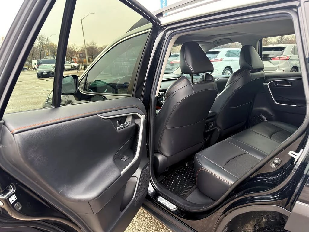 Toyota Rav4 Trail* AWD* АвтоКредит* (ЦЕНА ДО БГ), снимка 14 - Автомобили и джипове - 54010134