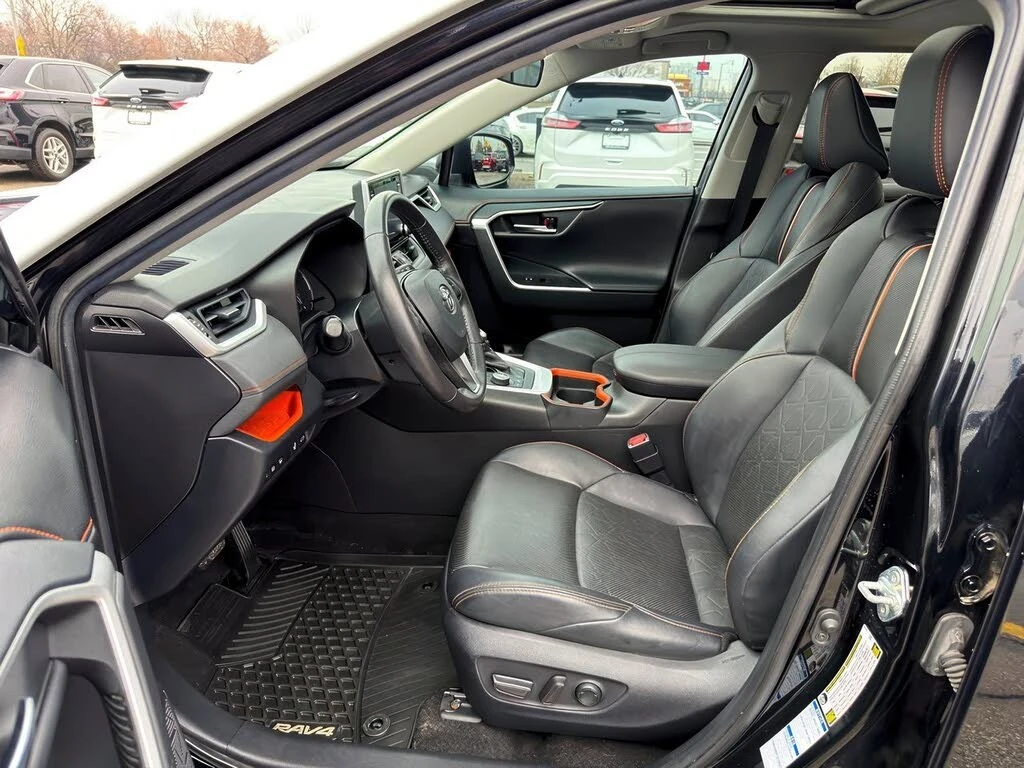 Toyota Rav4 Trail* AWD* АвтоКредит* (ЦЕНА ДО БГ), снимка 13 - Автомобили и джипове - 54010134