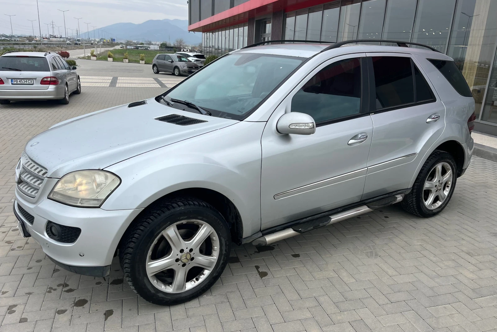 Mercedes-Benz ML 320