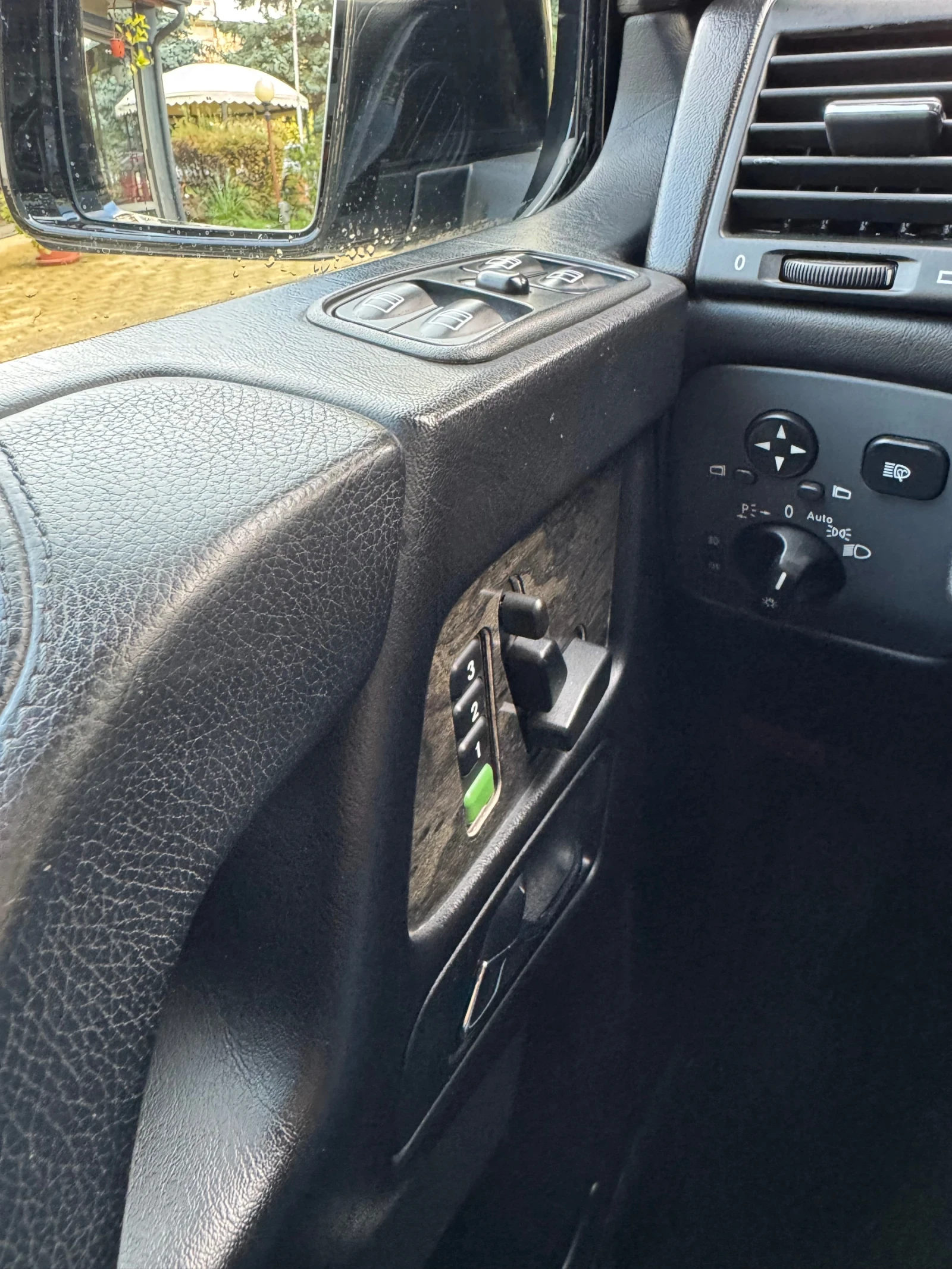 Mercedes-Benz G 350, снимка 9 - Автомобили и джипове - 54256153