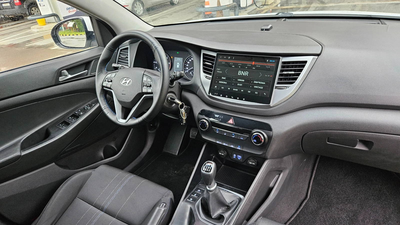 Hyundai Tucson 1.7 Crdi 6skorost/Klima/Top sustoqnie, снимка 8 - Автомобили и джипове - 54401991