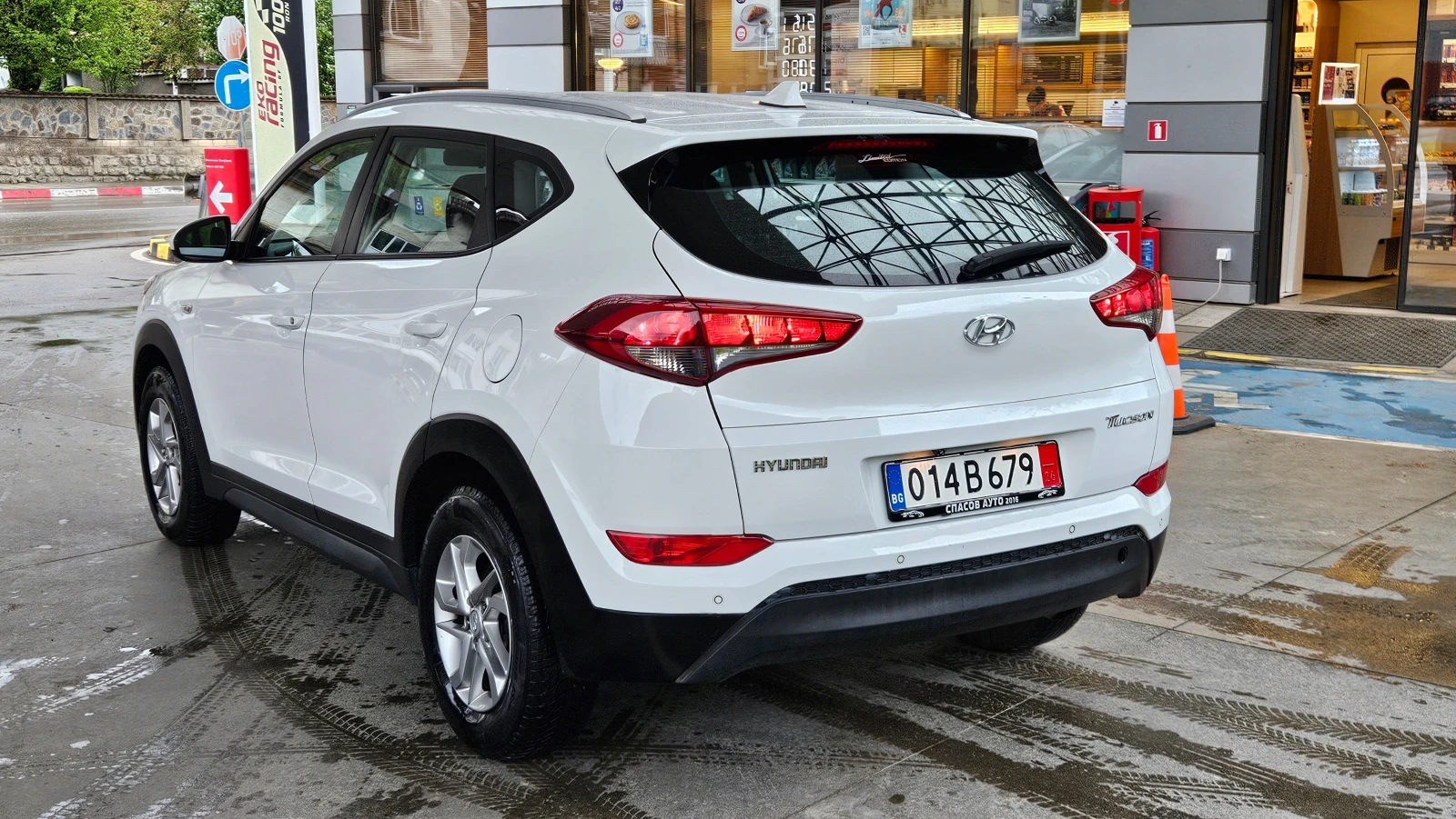 Hyundai Tucson 1.7 Crdi 6skorost/Klima/Top sustoqnie, снимка 4 - Автомобили и джипове - 54401991