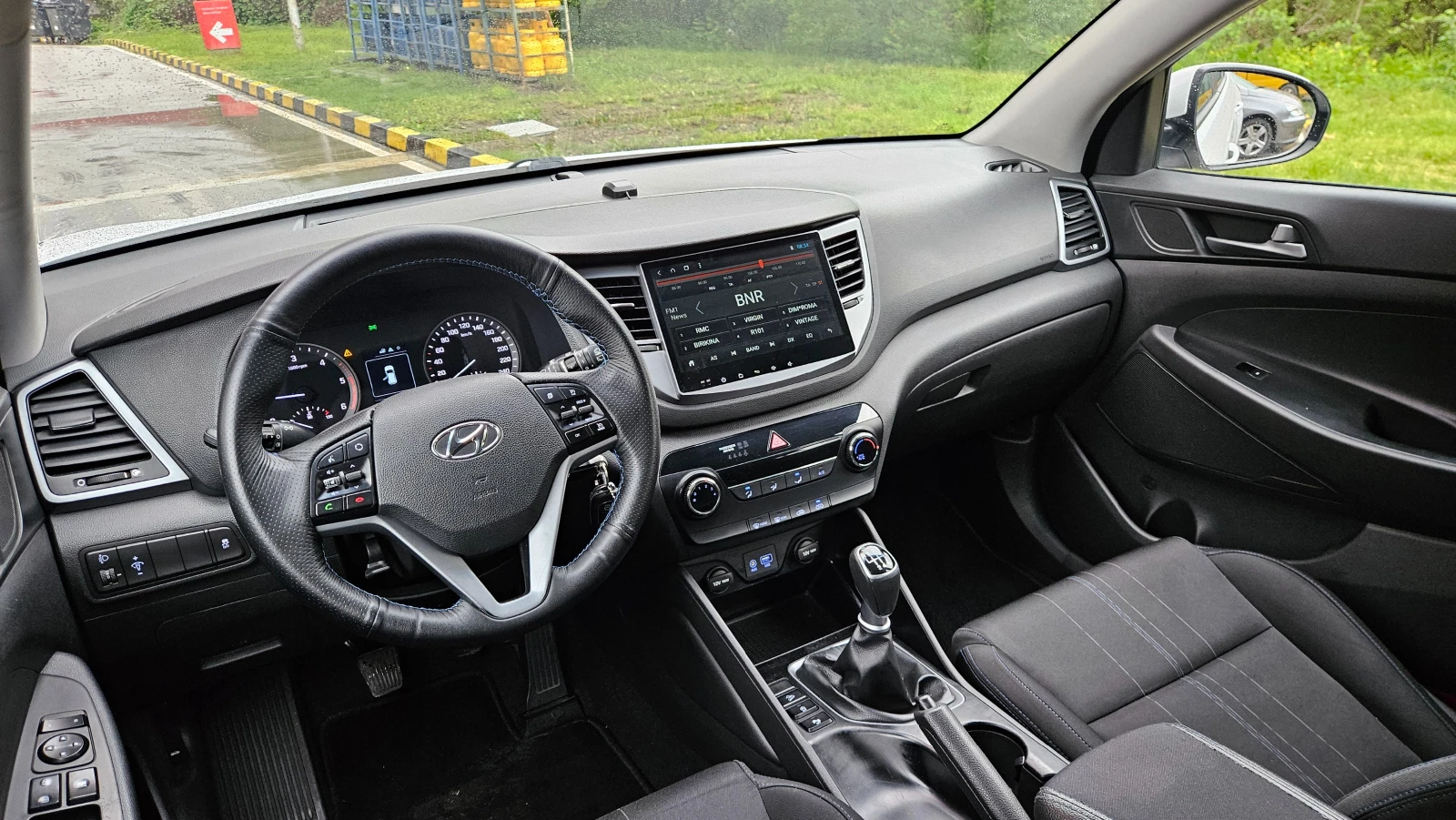 Hyundai Tucson 1.7 Crdi 6skorost/Klima/Top sustoqnie, снимка 7 - Автомобили и джипове - 54401991