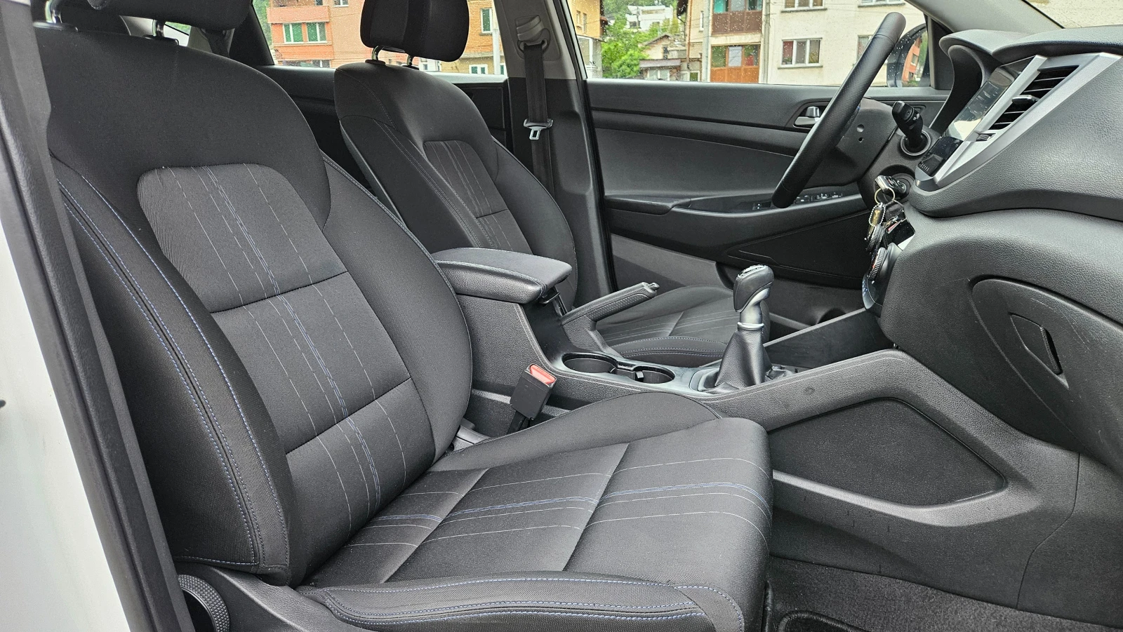 Hyundai Tucson 1.7 Crdi 6skorost/Klima/Top sustoqnie, снимка 10 - Автомобили и джипове - 54401991