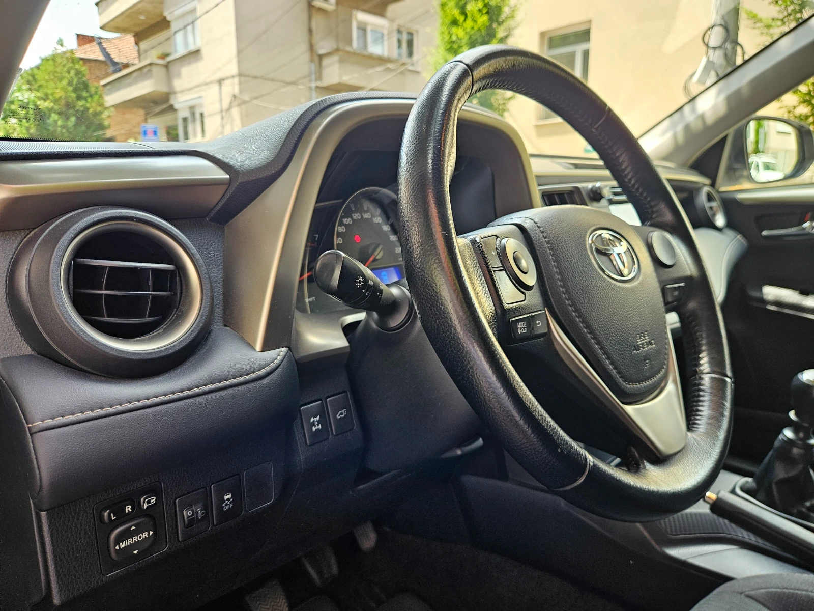 Toyota Rav4 Edition S 2.2 D-4D 150hp 4x4 , снимка 13 - Автомобили и джипове - 54662005