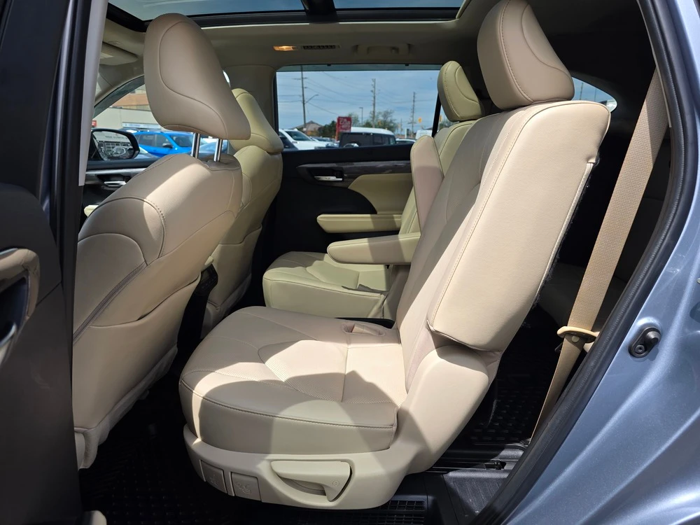 Toyota Highlander Hybrid Limited* AWD* PANO* 360* ОБДУХВАНЕ* 6+ 1, снимка 10 - Автомобили и джипове - 55012540