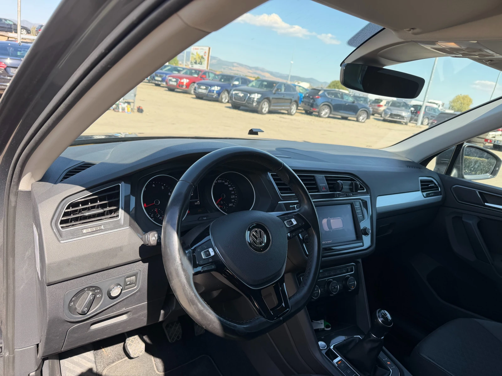 VW Tiguan 1.4TSI GAZ NAVI EURO 6, снимка 12 - Автомобили и джипове - 56165432