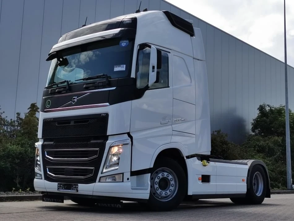 Volvo Fh Под наем влекач или композиция 