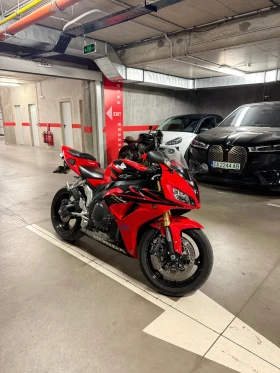 ����� �� �������� �� Honda Cbr 1000rr