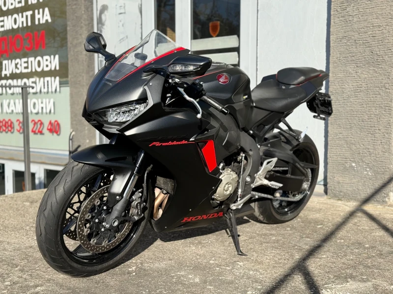 Honda Cbr 1000RR , Shifter, ABS, AKRAPOVIC, снимка 4 - Мотоциклети и мототехника - 52751426