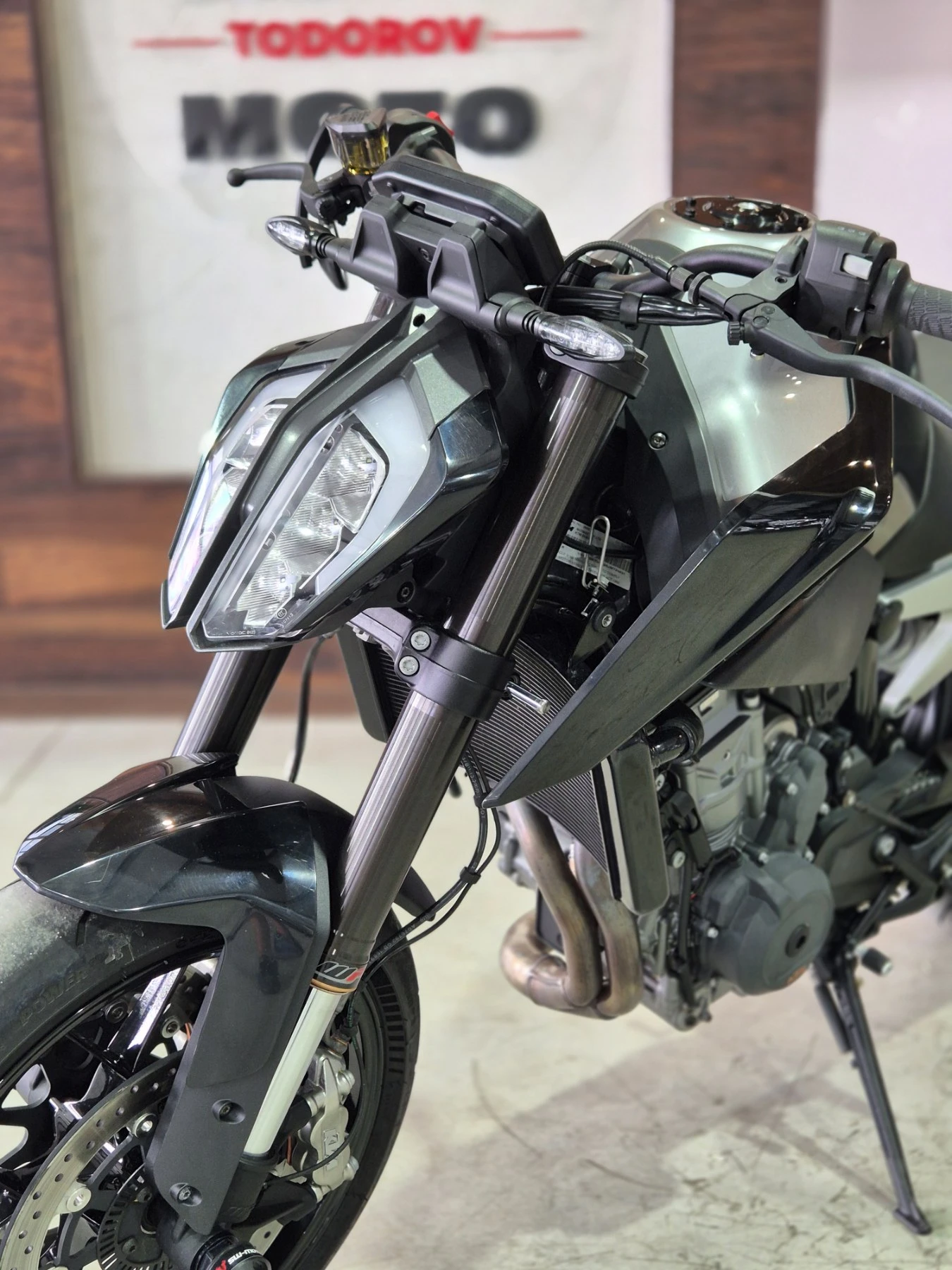 Ktm Duke 790 ABS!! TC!! Нов вност от Швейцария!!, снимка 10 - Мотоциклети и мототехника - 55817431