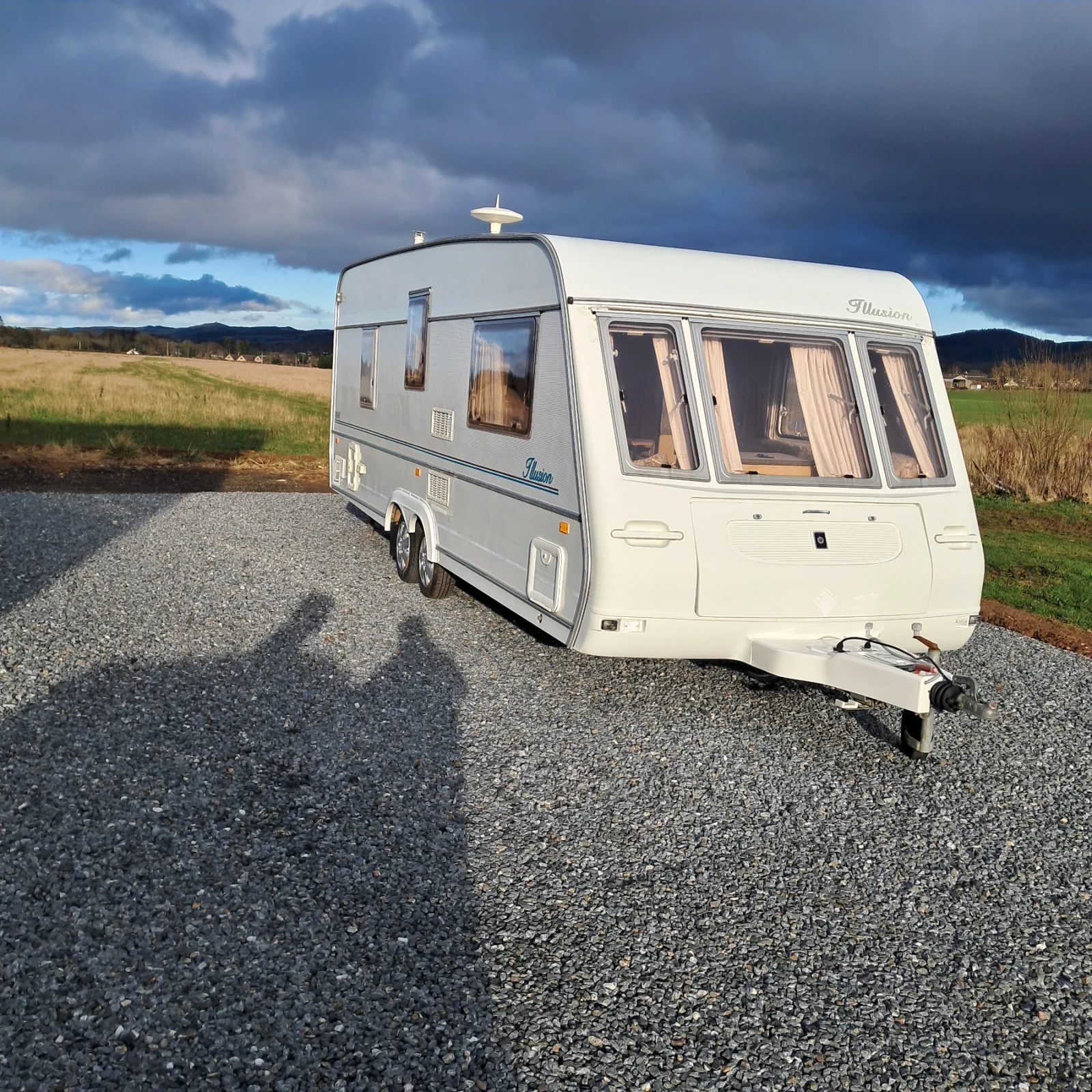 Каравана Compas ilusion, снимка 2 - Каравани и кемпери - 54095294