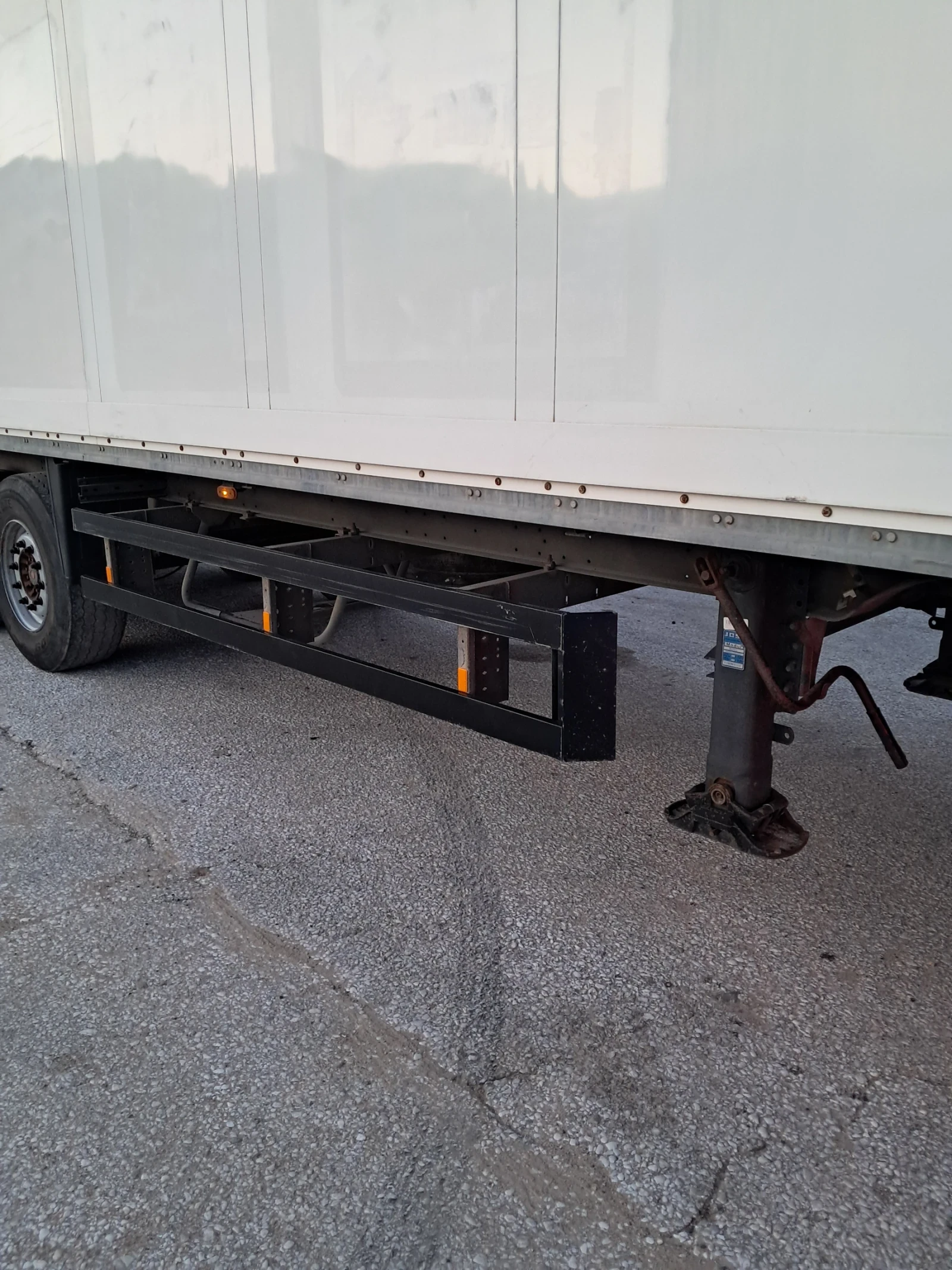 Полуремарке Schmitz, снимка 4 - Ремаркета - 54295433