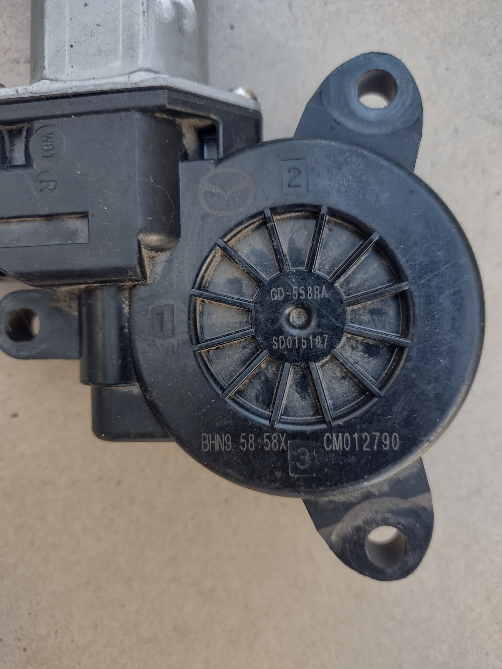 CM012790  GD-558RA  ������� �� ������ / ����� ����� �����  MAZDA 3 (2014-2017)   BHN95858X | Mobile.bg � ����������� 1