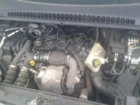 Peugeot 5008 1.6 HDI 8V, снимка 6