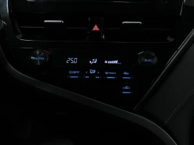 Toyota Camry SE FWD* АвтоКредит* (Цена до БГ) , снимка 16