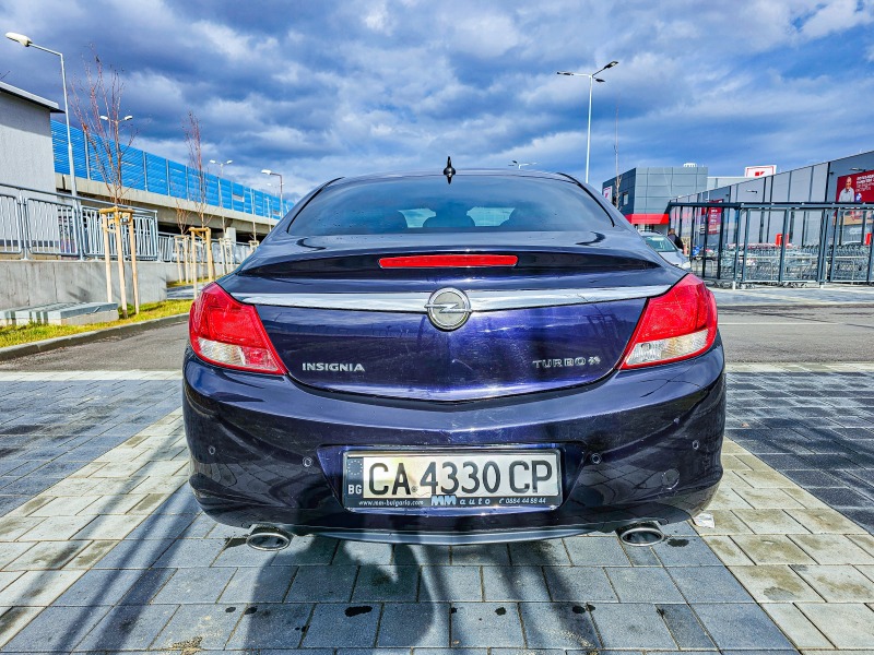 Opel Insignia 2.0 Turbo 4X4, снимка 4 - Автомобили и джипове - 45700010
