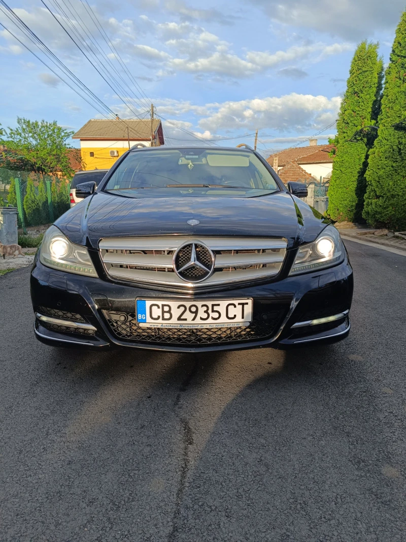 Mercedes-Benz C 220, снимка 4 - Автомобили и джипове - 45470542