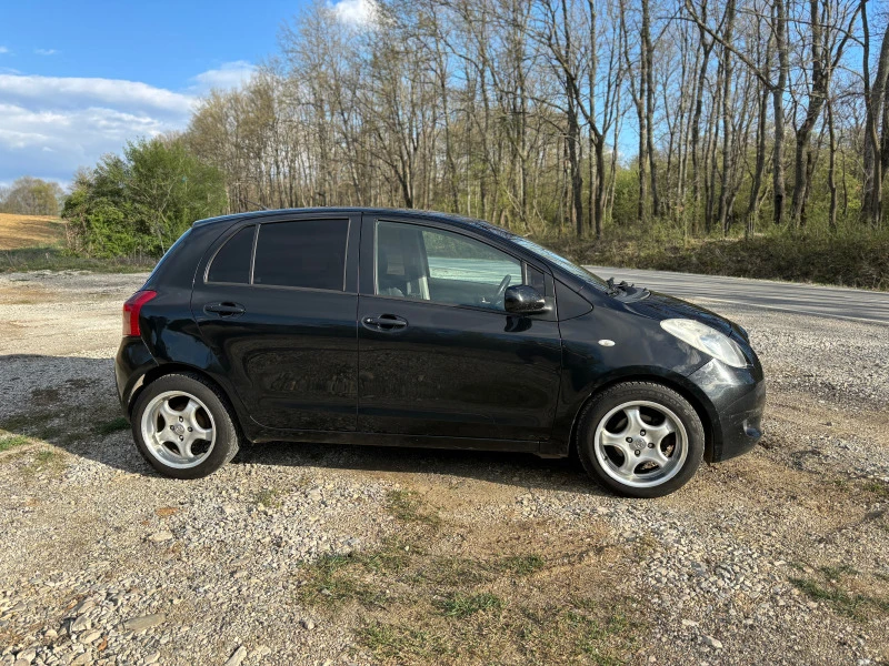 Toyota Yaris 1.3 VVTI LPG, снимка 3 - Автомобили и джипове - 47178519