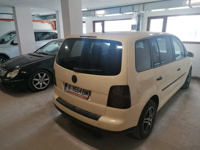 VW Touran, снимка 2 - Автомобили и джипове - 47196388