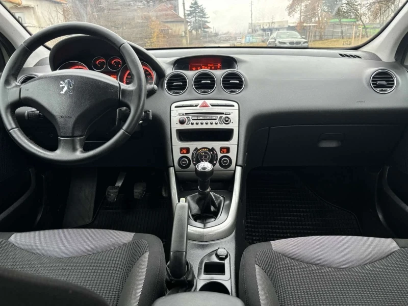 Peugeot 308 1.6 HDI, снимка 12 - Автомобили и джипове - 48304889