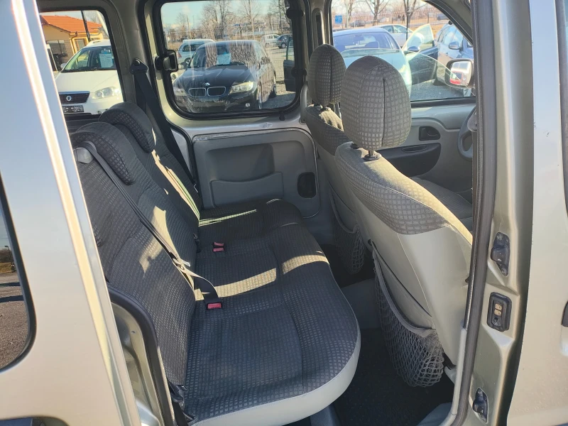 Renault Kangoo 1.9 дизел  4x4, снимка 11 - Автомобили и джипове - 48367200