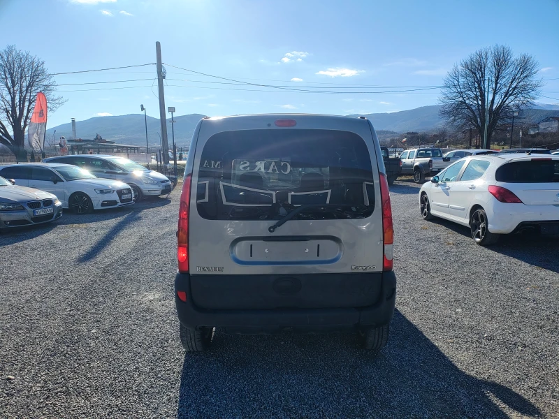 Renault Kangoo 1.9 дизел  4x4, снимка 6 - Автомобили и джипове - 48367200