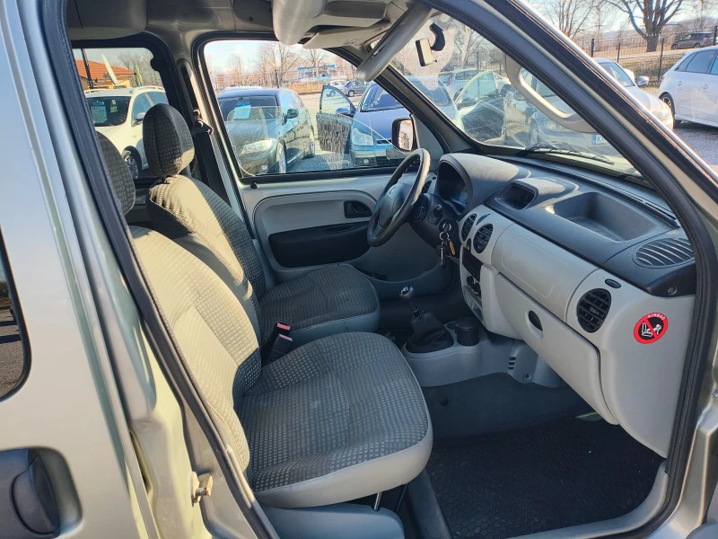 Renault Kangoo 1.9 дизел  4x4, снимка 10 - Автомобили и джипове - 48367200