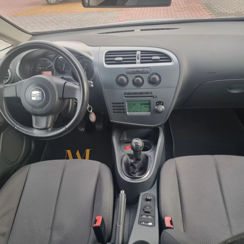 Seat Leon 1.6 , снимка 9 - Автомобили и джипове - 48823083