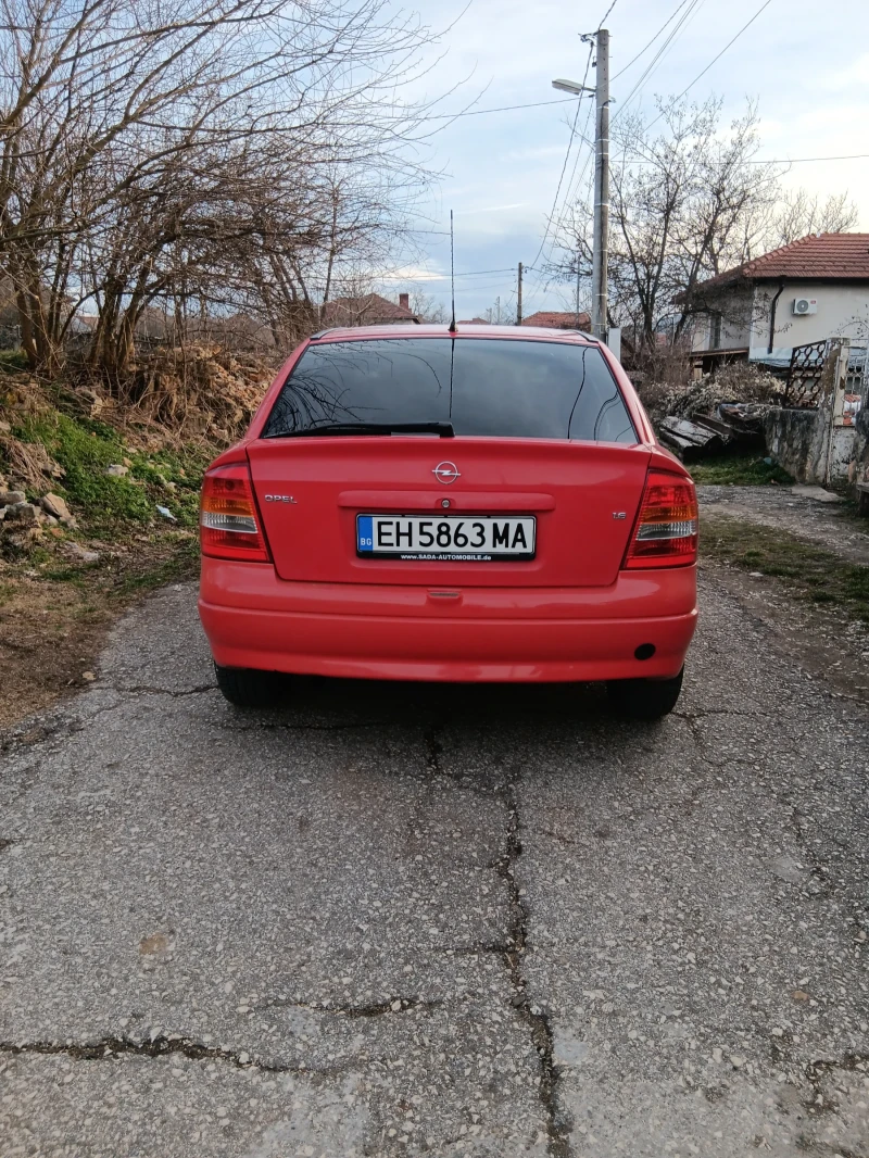 Opel Astra 1.6, снимка 4 - Автомобили и джипове - 48963398