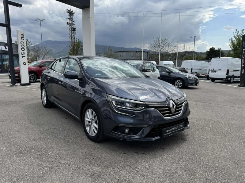 Renault Megane 1.5DCI, снимка 8 - Автомобили и джипове - 50010265