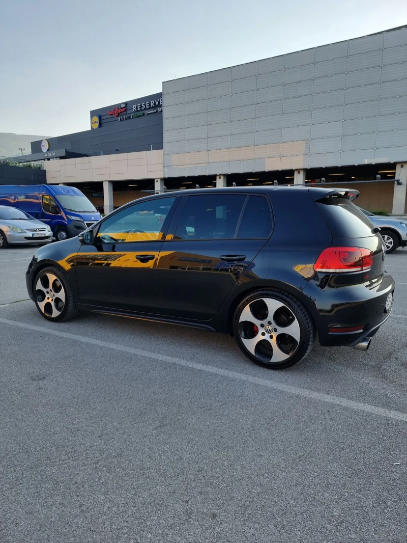 VW Golf, снимка 4 - Автомобили и джипове - 52427914